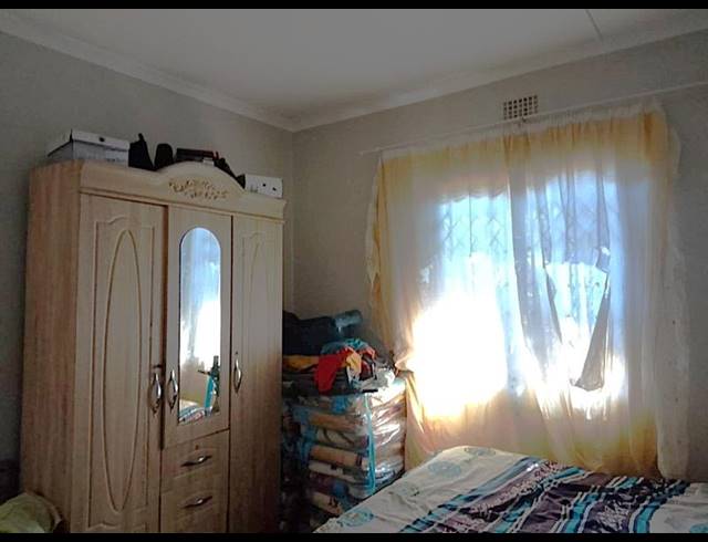 2 BEDROOM HOUSE FOR SALE IN UMHLATHUZE